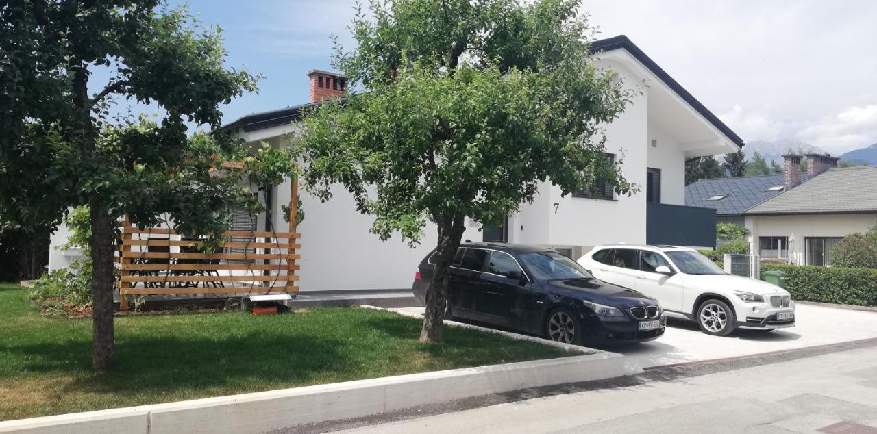 Apartma La Casa 라도블리차 외부 사진
