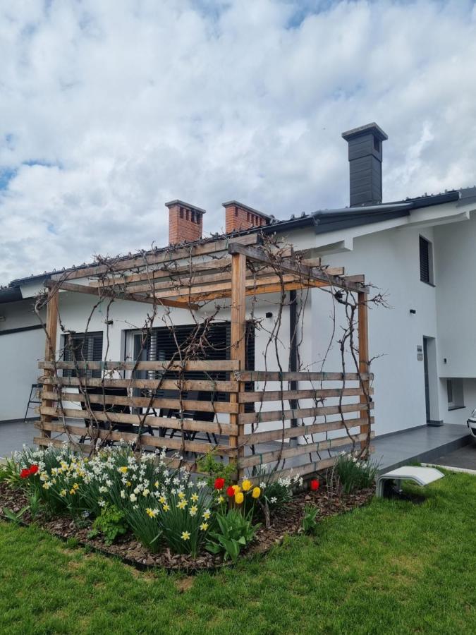 Apartma La Casa 라도블리차 외부 사진